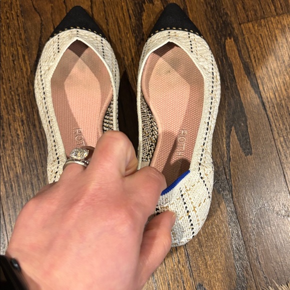 Rothy's Black and Cream Pointed Flats size 7 - Picture 10 of 10